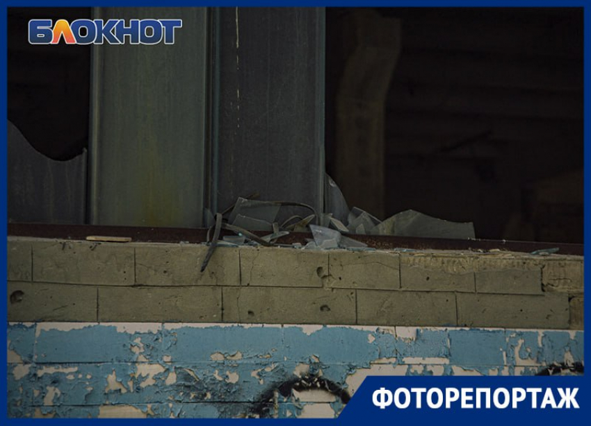 «Позорит Мелитополь»: почему уникальное советское здание превратили в заброшку при Украине