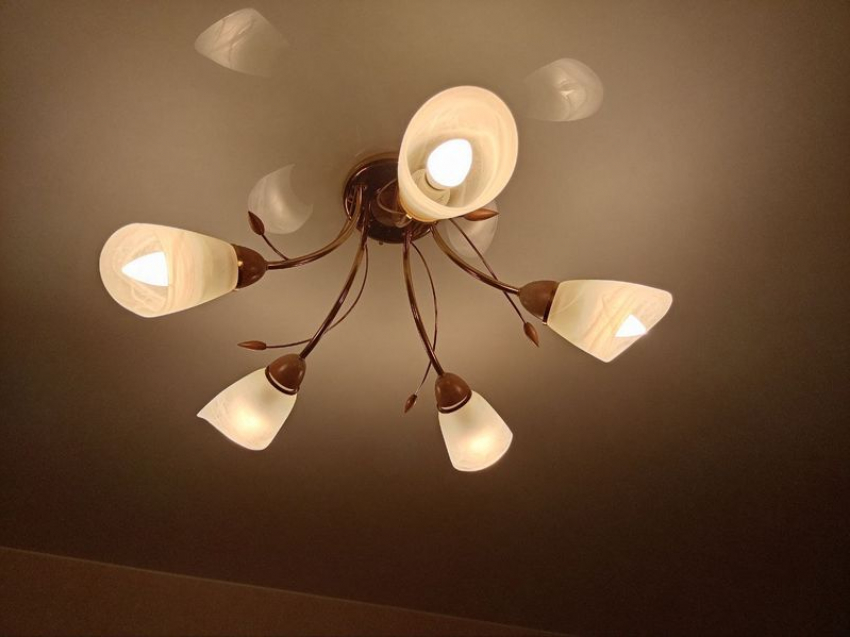 Без света остались жители Приморска и трёх округов Запорожской области вечером 19 января