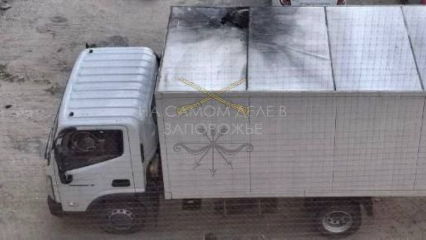 Украинский дрон ударил по автомобилю почты в Васильевке