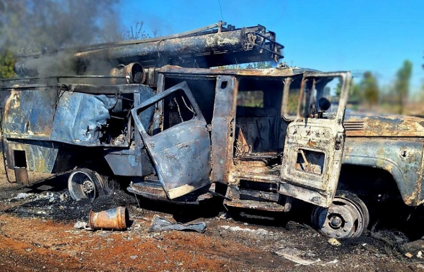 ВСУ ударили по запорожским спасателям во время тушения пожара после дроновой атаки