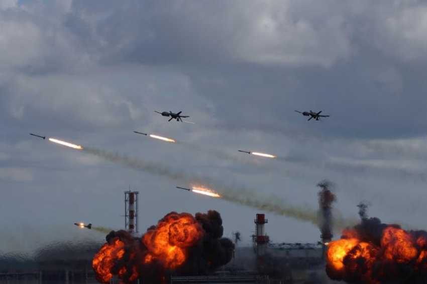 ВСУ запустили авиабомбы, ракеты и дроны в Запорожскую область