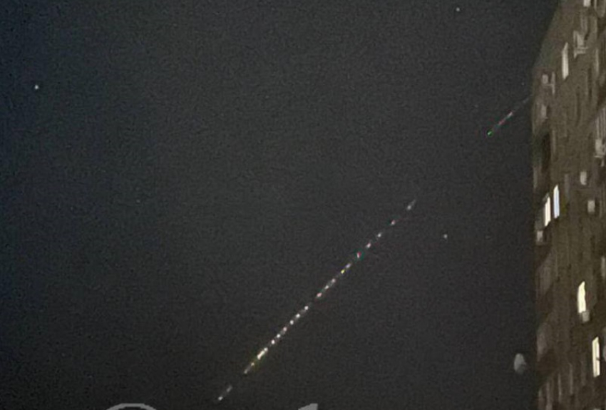 «Космический поезд» из спутников Илона Маска запечатлели в небе над Запорожьем