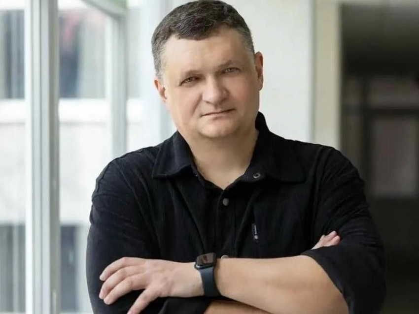 Как учитель биологии спас мелитопольскую школу №1 и десятки сотрудников во время атаки ВСУ