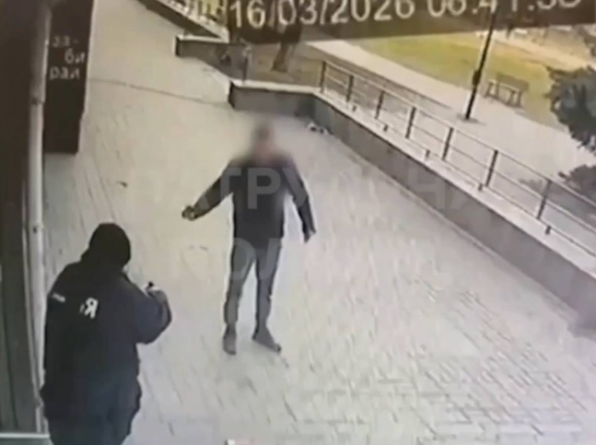 Двое дезертиров ВСУ напали на полицейских в Запорожье