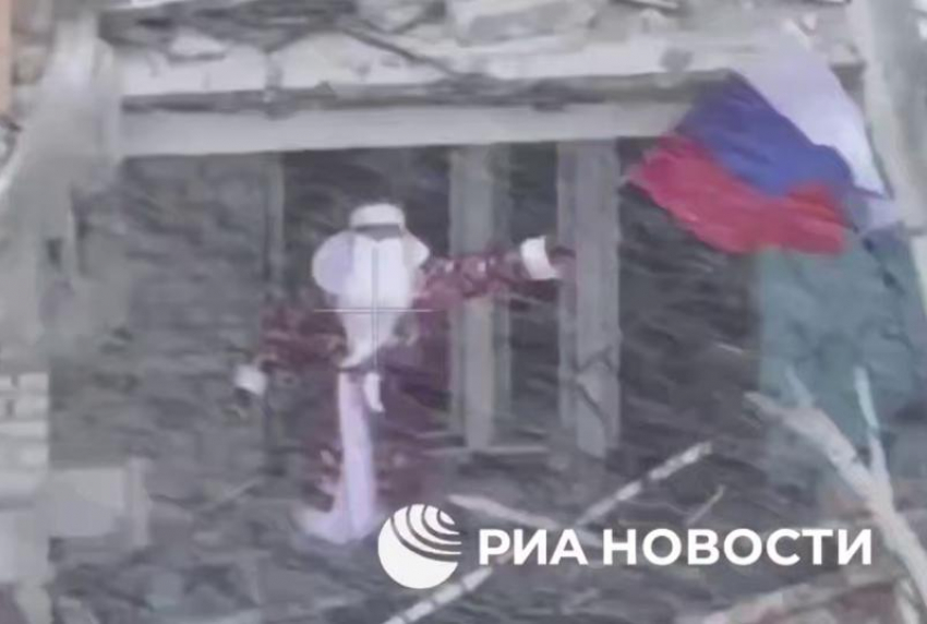 Дед Мороз поднял российский флаг в Гуляйполе на Запорожском фронте