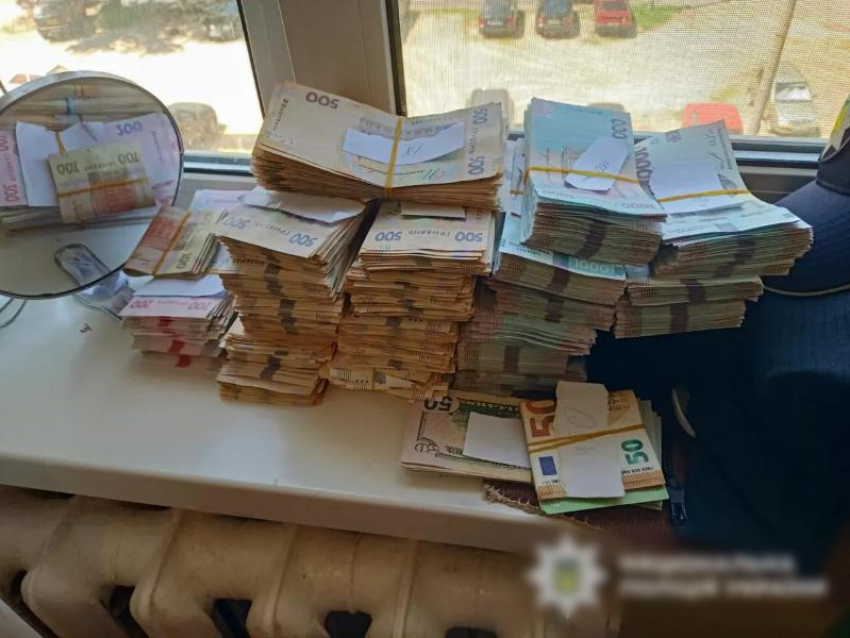 Запорожские медработники заработали более 200 млн гривен на подделке инвалидности призывников