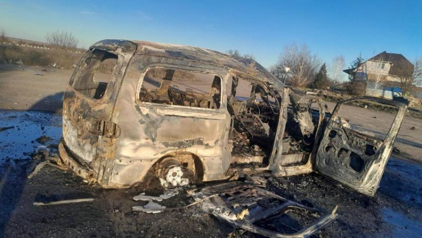 Один человек погиб, один пострадал после удара ВСУ по машине волонтеров в Черниговском округе