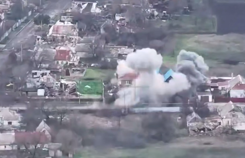 ВС РФ сожгли «Солнцепеком» склады боеприпасов и позиции ВСУ в Гуляйполе