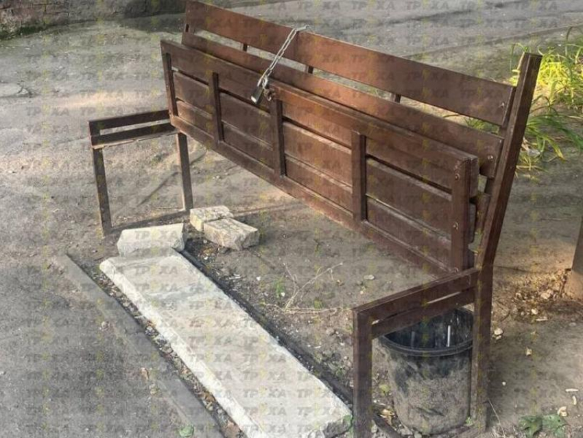 Скамейку-трансформер нашли жители Запорожья во дворе дома