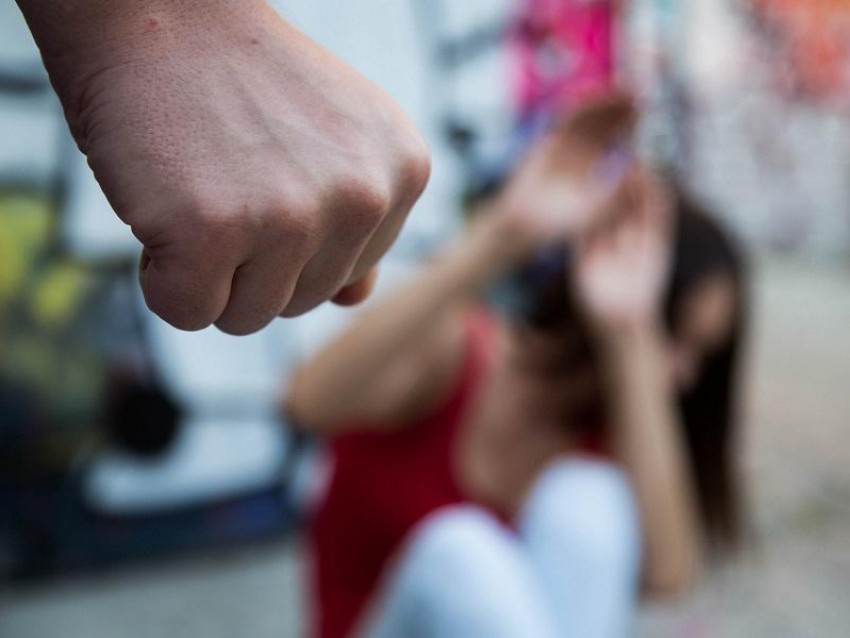 Парень задушил 19-летнюю подругу, едва узнав о её беременности от него в Запорожской области