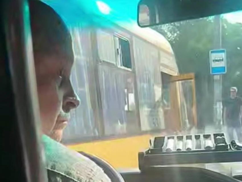 Появилось видео ругани водителей маршруток в Запорожье