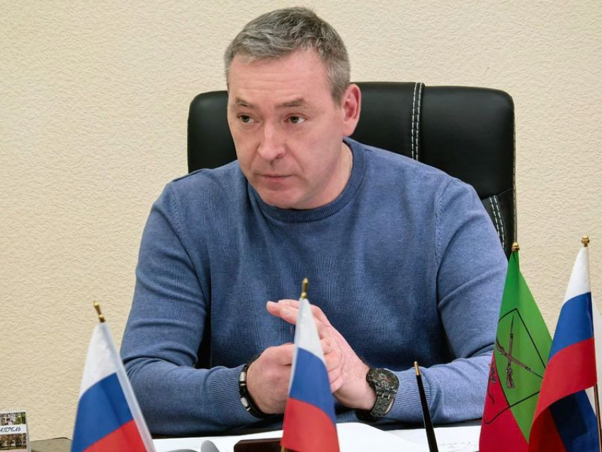 Пухов: после атаки ВСУ в здании администрации Энергодара произошел пожар