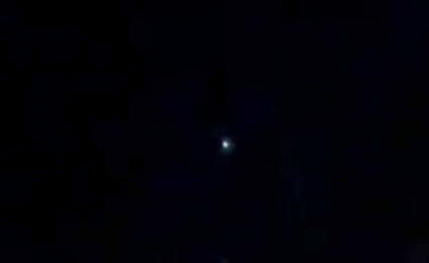 Светящийся НЛО заметили в небе над Запорожьем