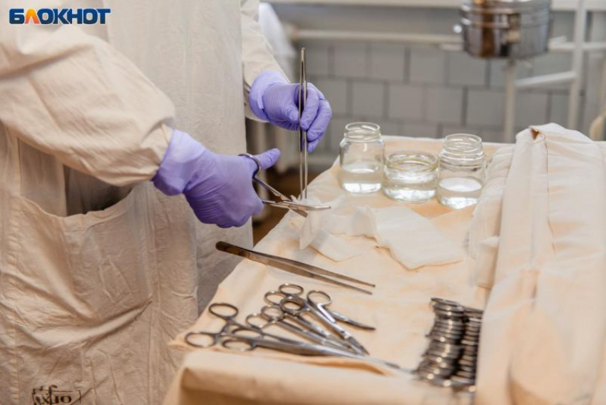 Пенсионерка с осколочными травмами попала в больницу после удара ВСУ по Васильевке