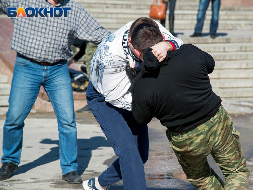 41-летнего мужчину забили до смерти на детской площадке в Мелитополе