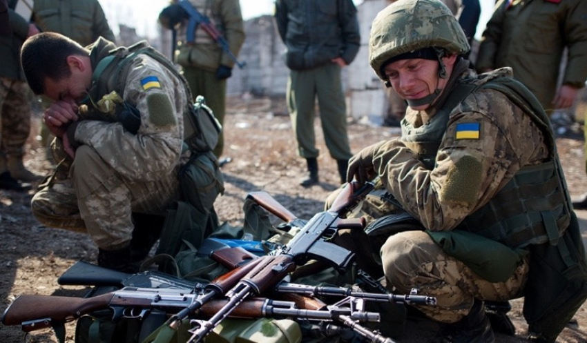 «Третьи сутки лежал без воды»: бойцы ВС РФ спасли солдата ВСУ на Запорожском фронте СВО