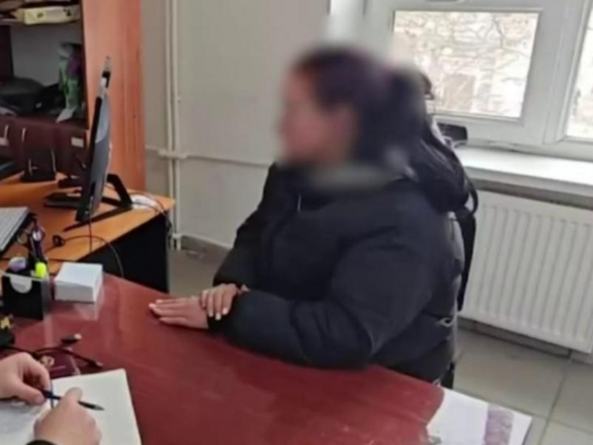 Мать троих детей обвинили в их смерти на пожаре в Приазовском