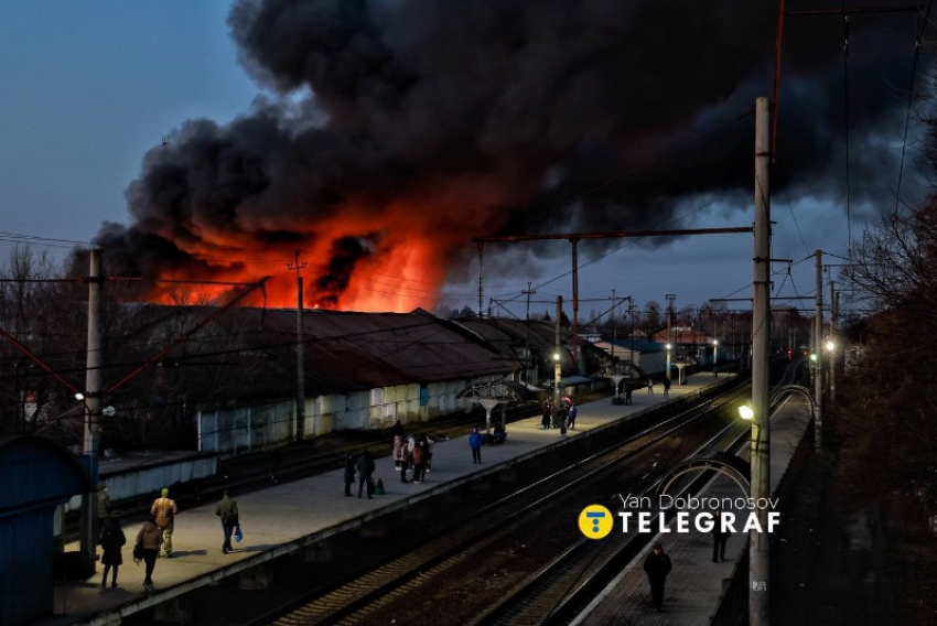 Летели через Запорожье: ВС РФ нанесли массированный удар по энергетике Киева