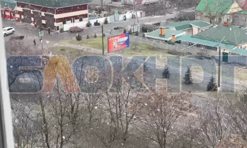 «Только всё растаяло»: в Мелитополь вернулся снег